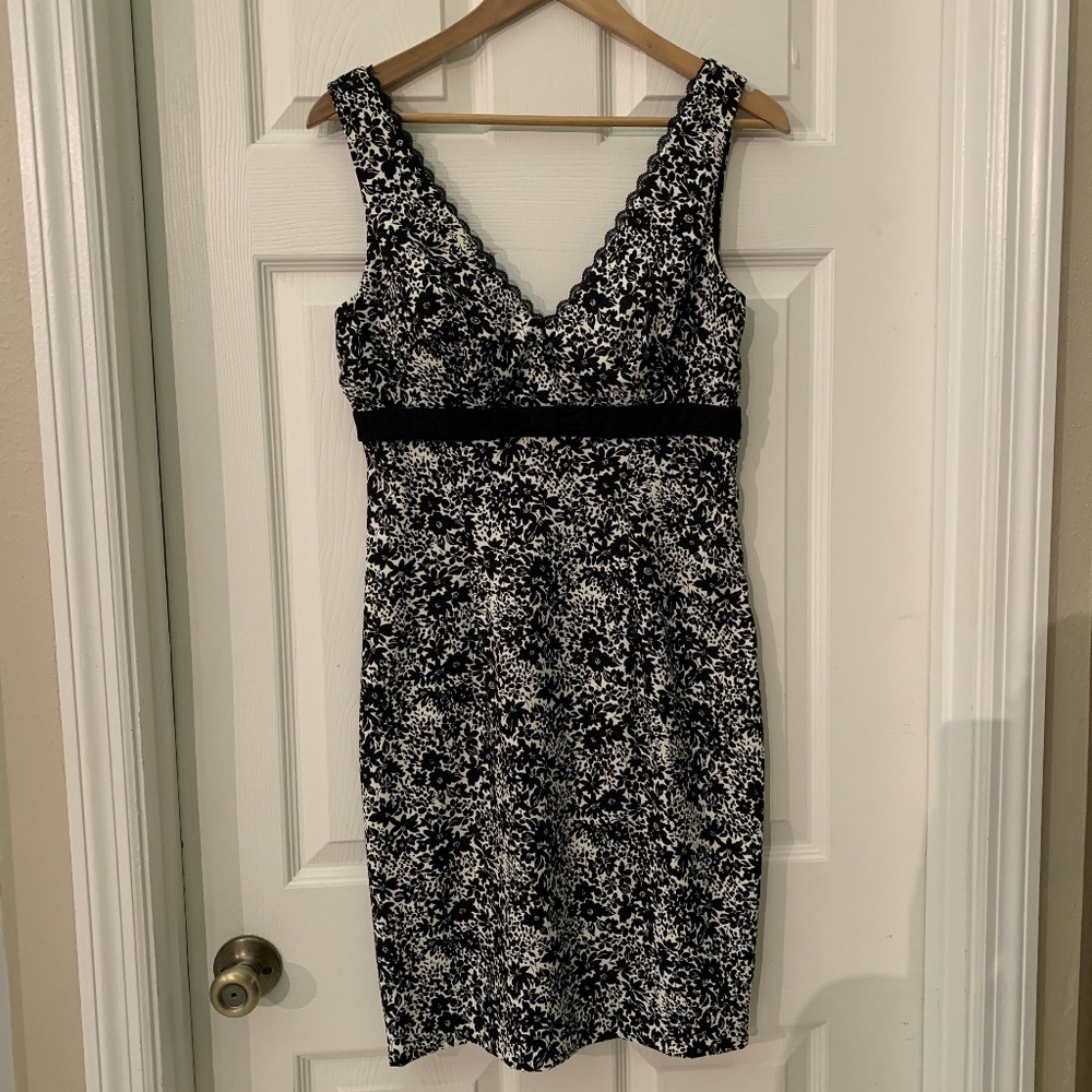 Floral Black & White Dress Connected Apparel Sz 10